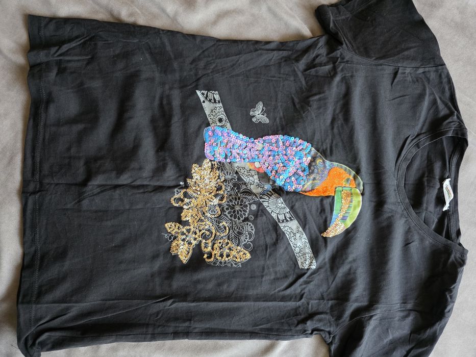 Футболки L размер