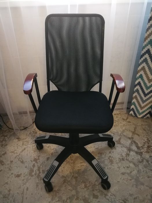 продам компьютерное детское кресло