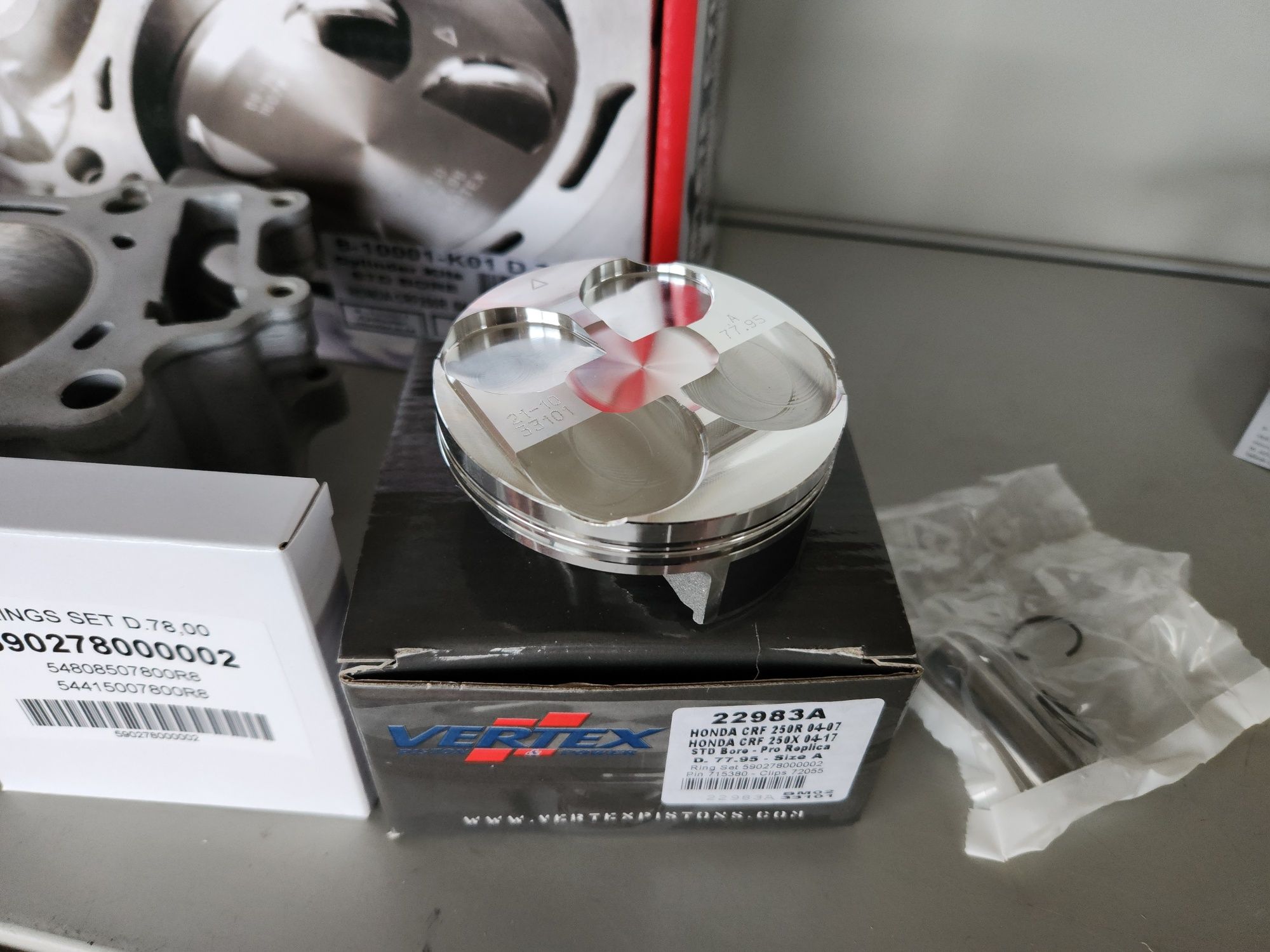 НОВ Топ Енд Ребилд Кит 2004-07 Honda CRF250R Цилиндър Бутало Гарнитури