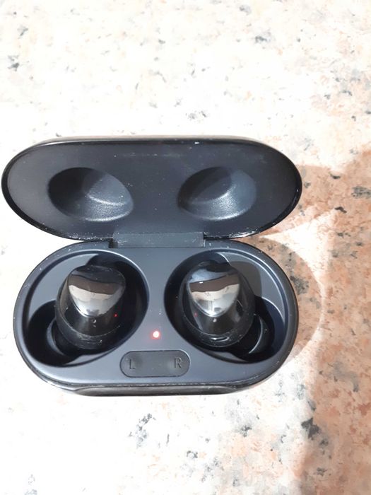 Безжични слушалки Samsung sm-r175