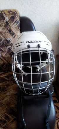 Продам шлем Bauer