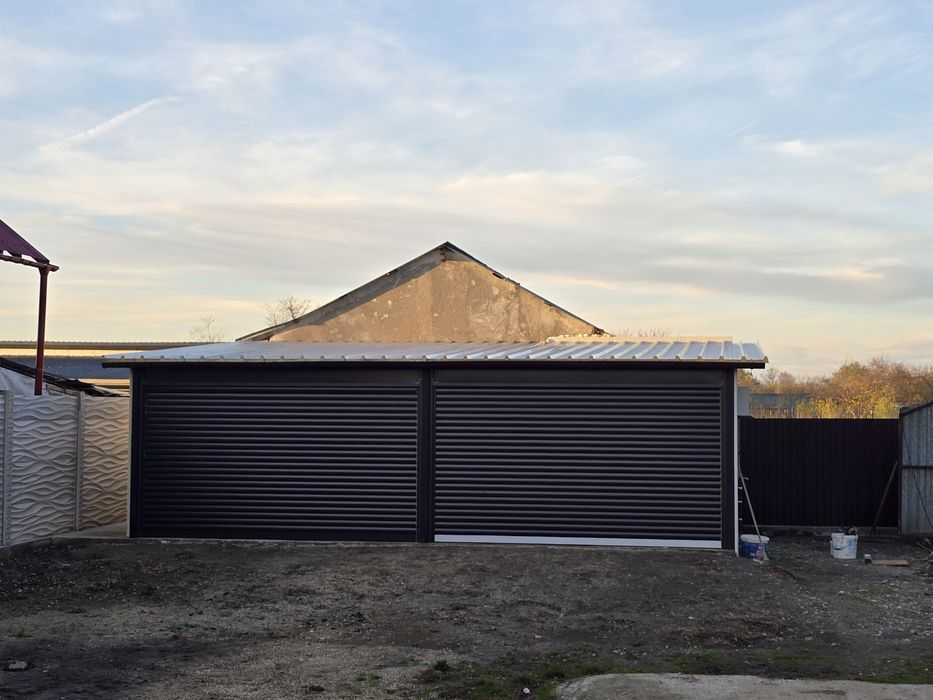 Usi garaj tip Rulou Aluminiu