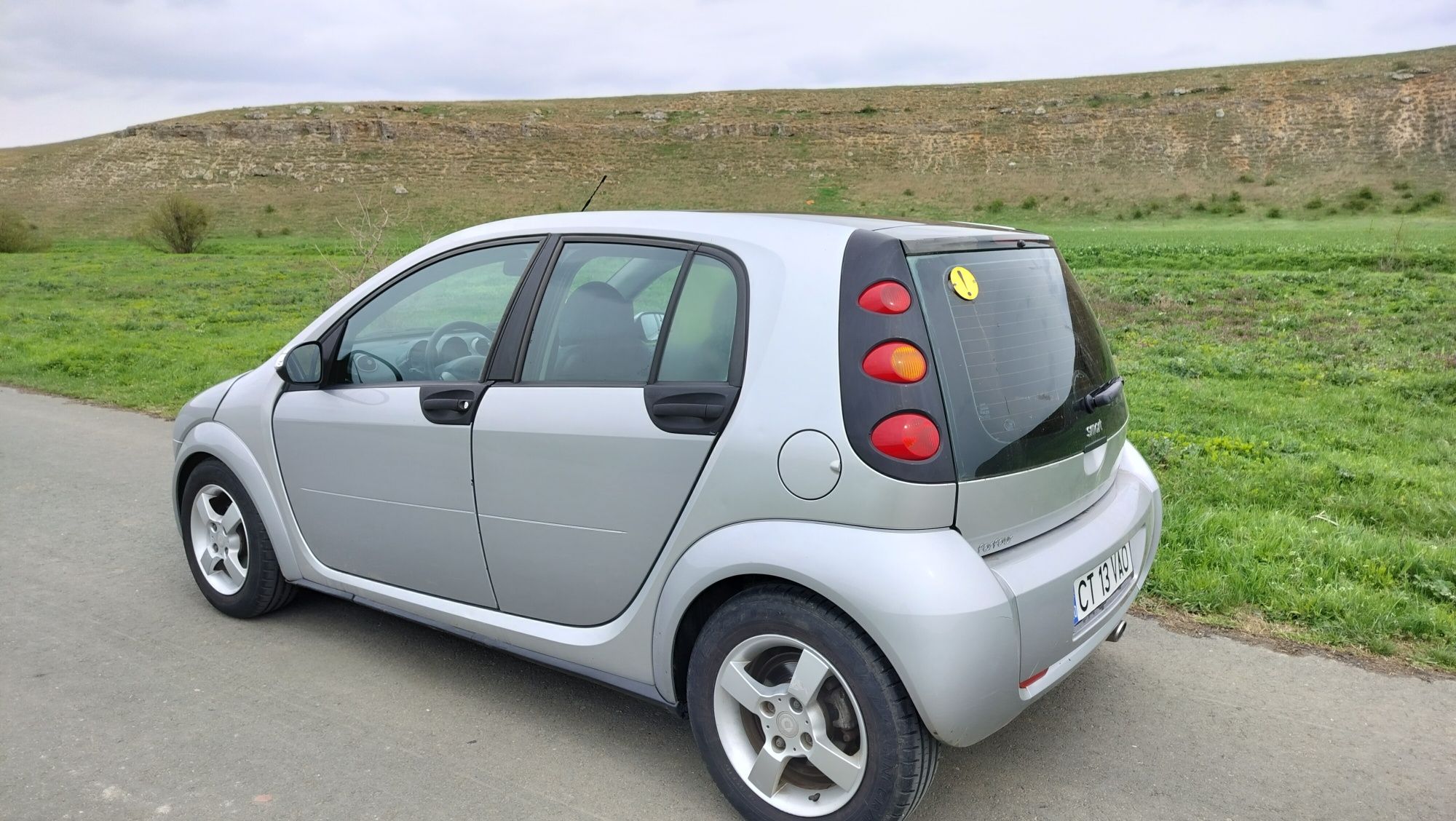 Vând Smart Forfour 1.1 ,an 2005
