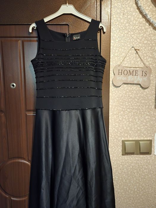 Официална дамска рокля и блузи