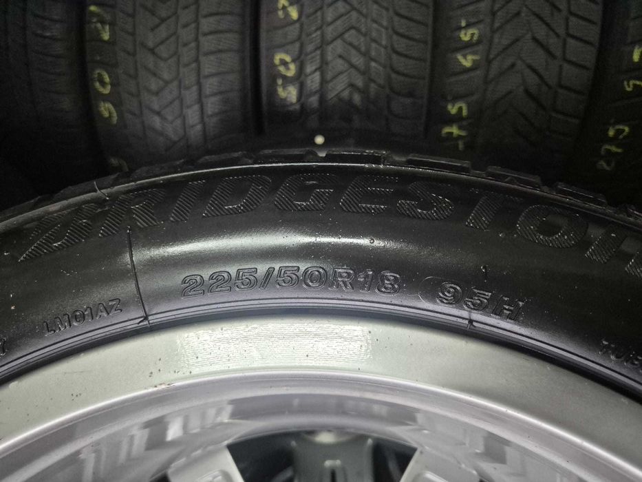 Vând jante BMW X1 R18 cu anvelope