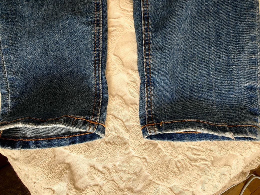 Дънки Zara с флорална бродерия номер 40 эластични