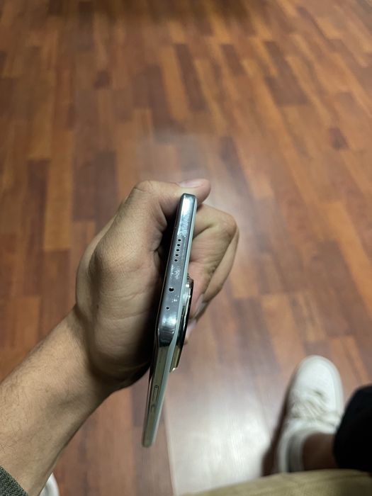 Honor 200 pro yaxshi holati