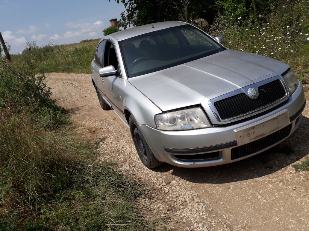 Skoda Superb Шкода Супърб 1.9 дти 131 коня На части 5 скорости