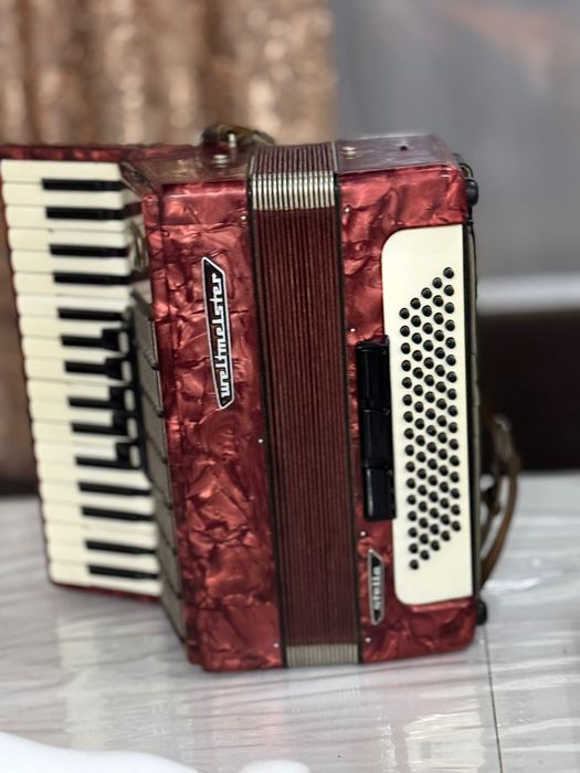 Продам Аккордеон