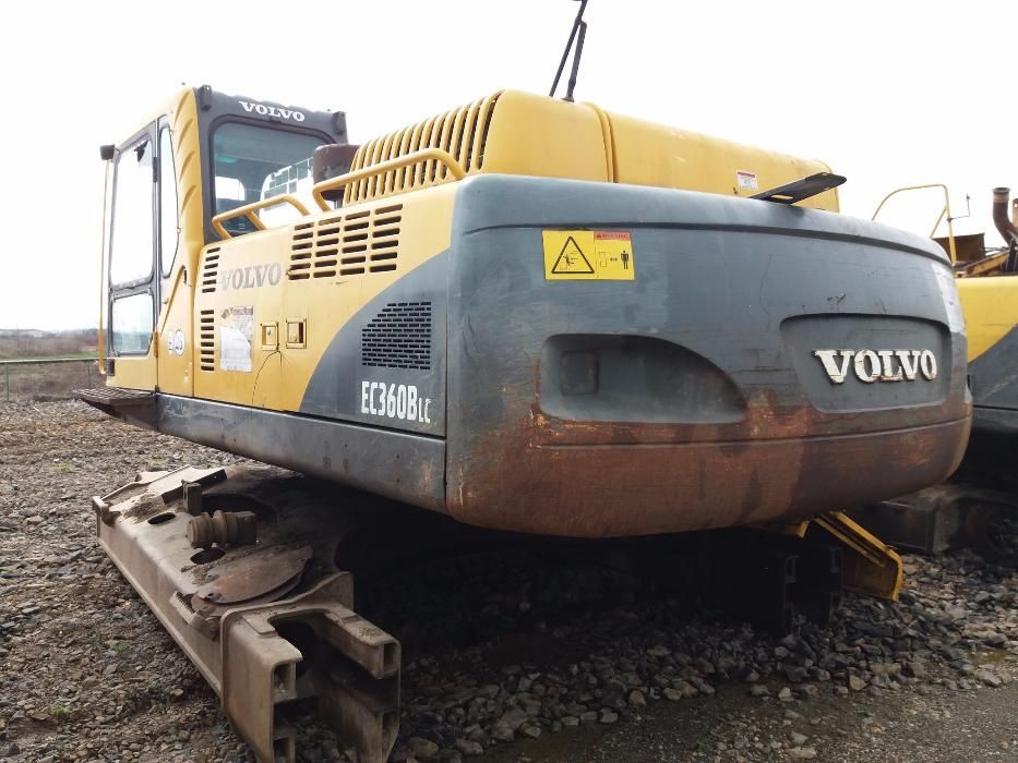 Excavator senile Volvo EC360BLC, dezmembrez