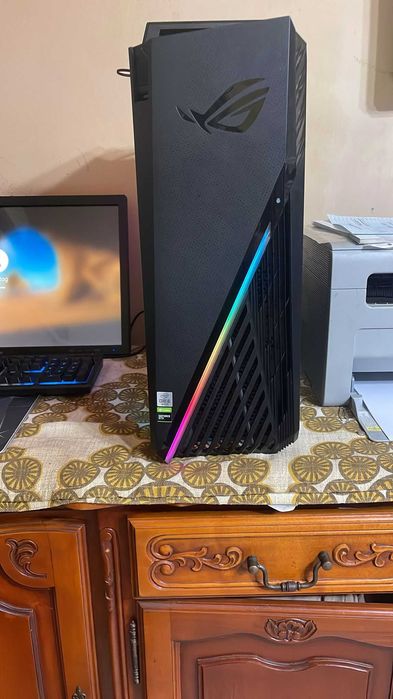 Desktop Asus Rog Strix