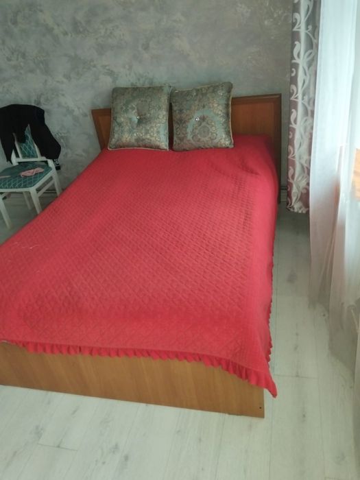 Продается двухспальная кровать