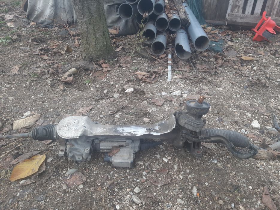 Vând caseta direcție Audi a3 8p