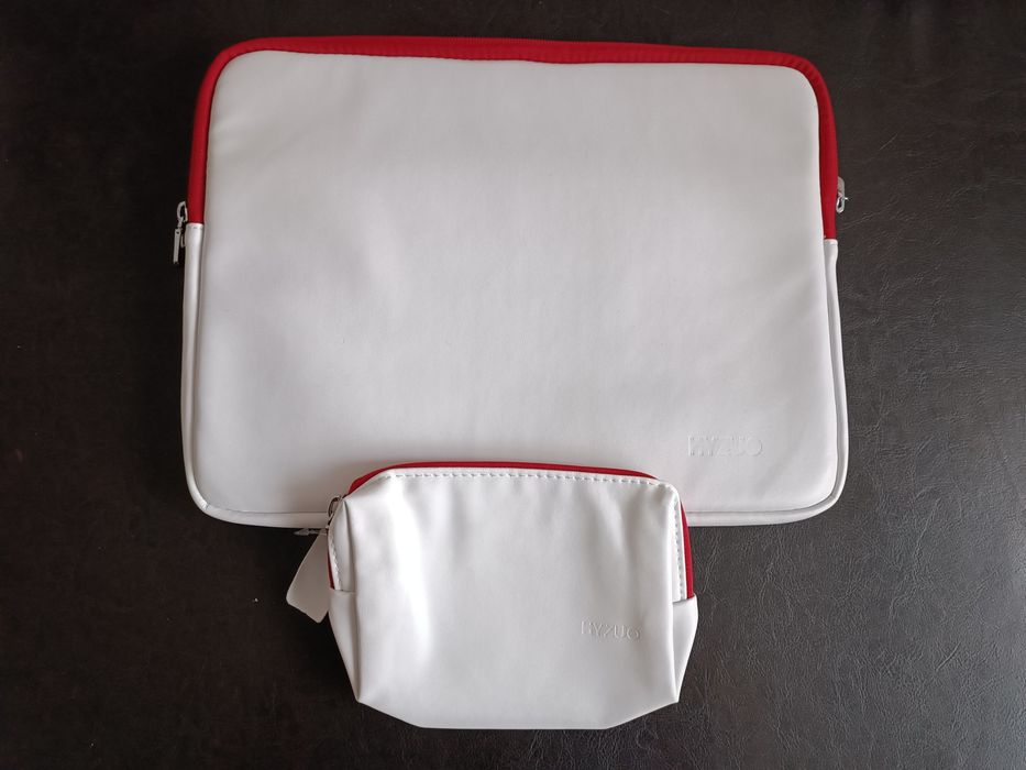 Husă de protecție pentru laptopuri sau MacBook-uri