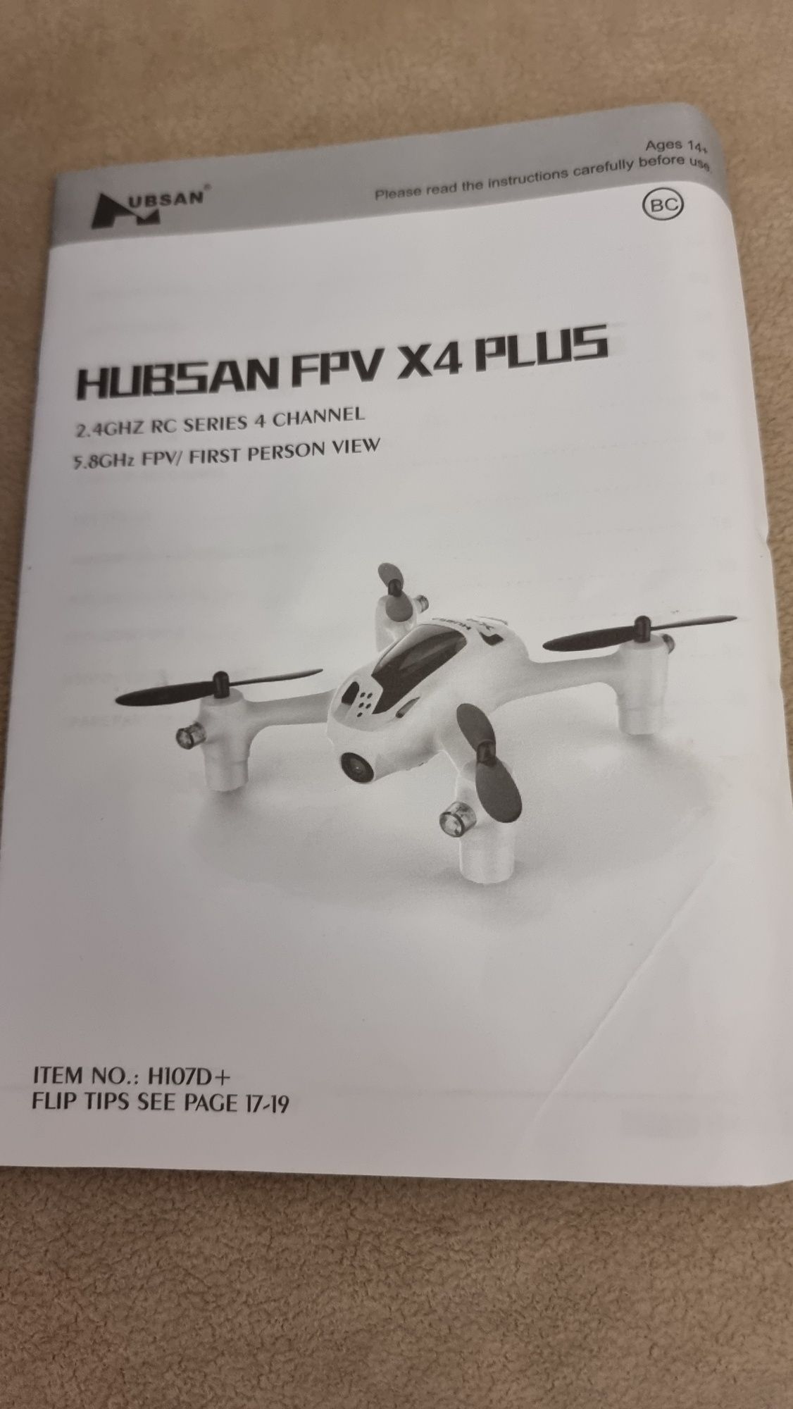 Drona Hubsan H107D X4