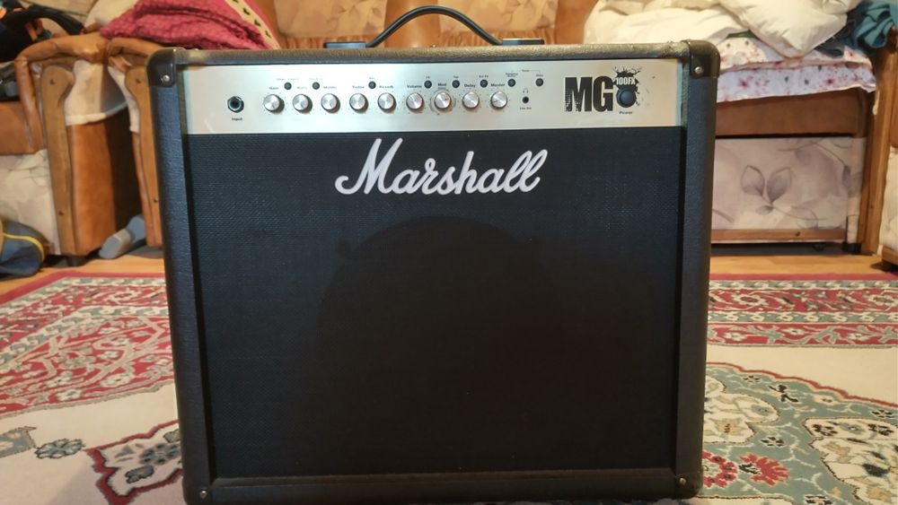 Amplificator chitara Marshall MG 100fx