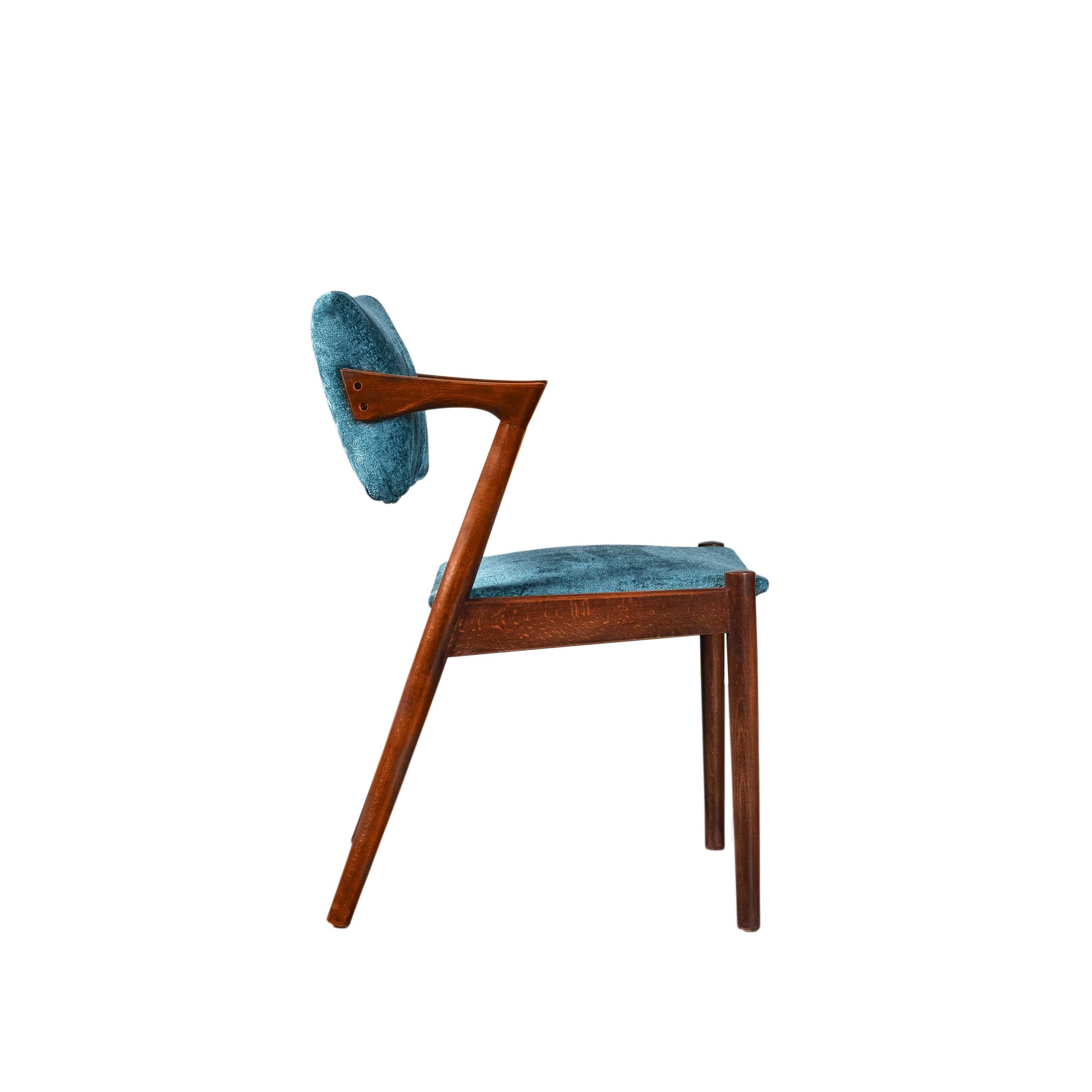 Трапезен стол, Angolo, Дървен