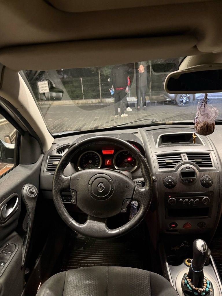 Vând Renault Megane 2