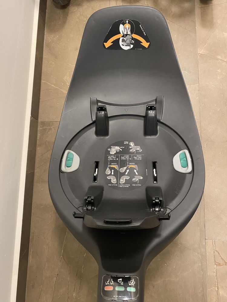 Стол за кола Cybex Scuderia Ferrari Cloud Z i-Size + База + Адаптери