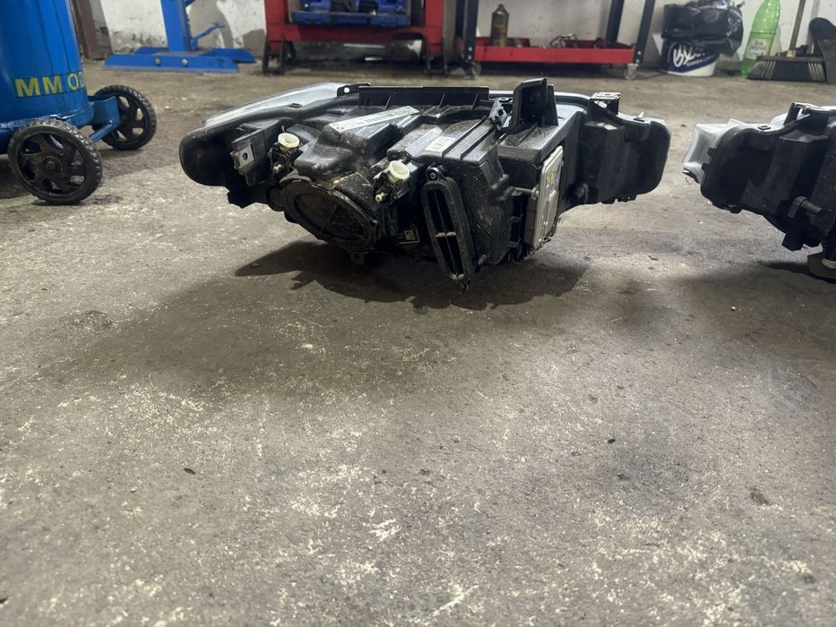 Far stanga bixenon BMW F30 F31