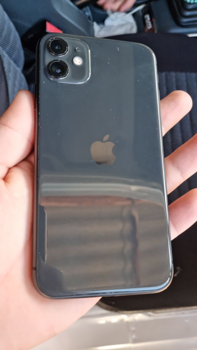 Iphone 11 64 gb aybi yuq