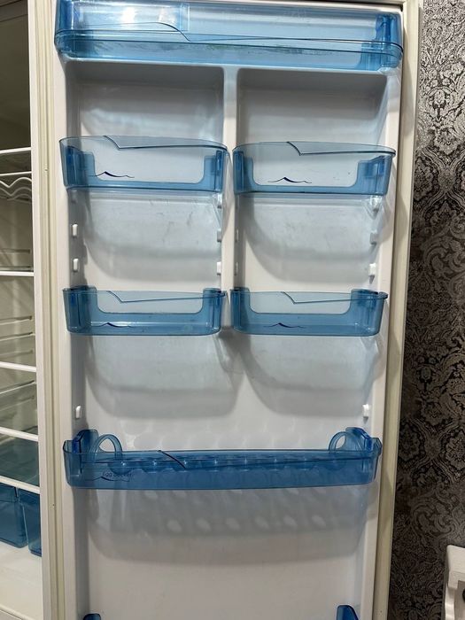 Холодильник Российскии Pozis