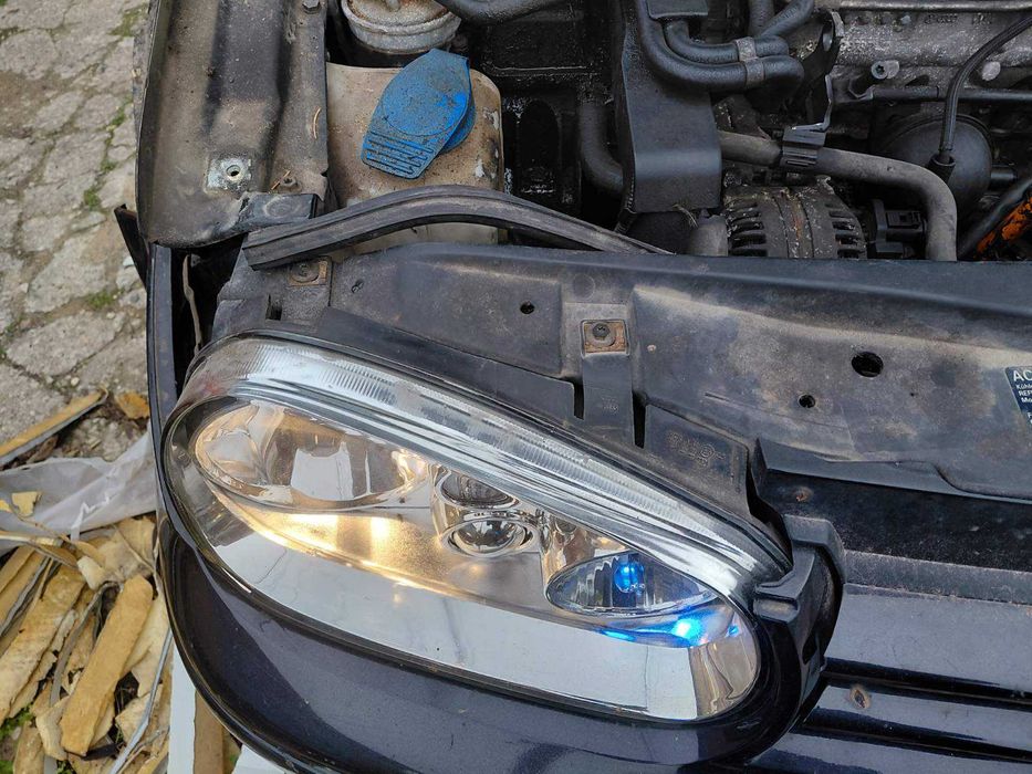 Фарове за Голф 4