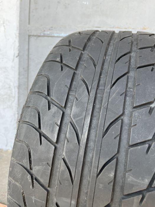 2 бр. летни гуми 255/45/18 Kоrmоran DOT 2216 4,5 mm