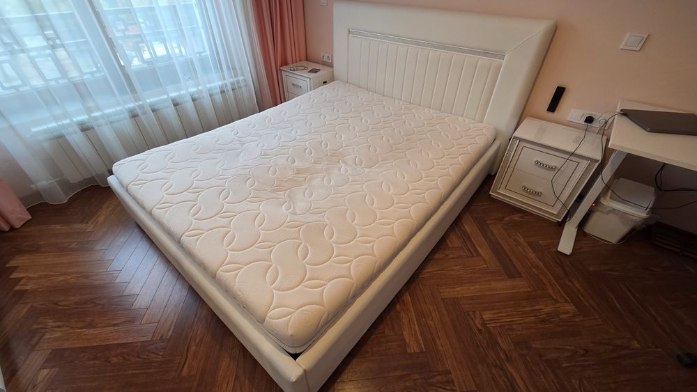 двулицев матрак 160/200 с цип за спалня