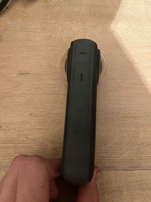 Продаю insta360 x4