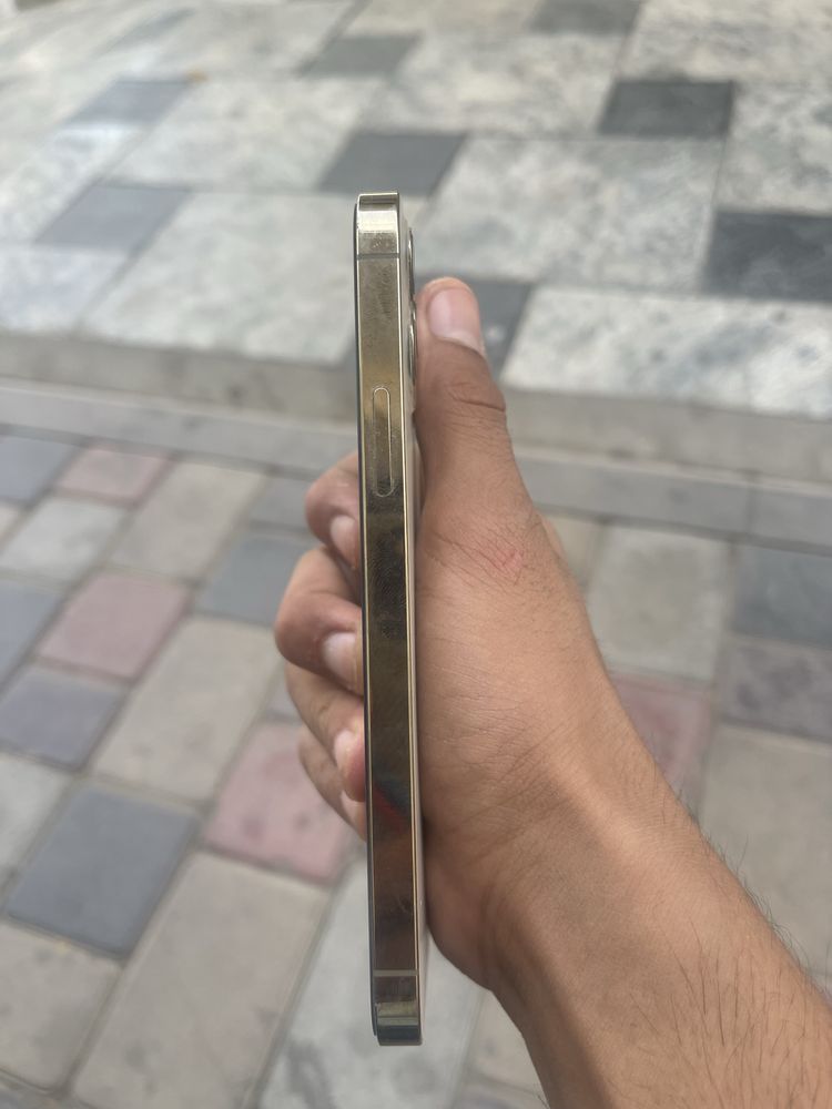 Iphone 12 pro sotladi