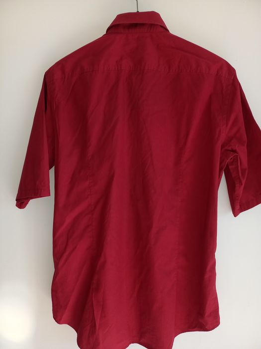 Camasa barbati marca BOSS marime 43-44 sau XL stare perfecta