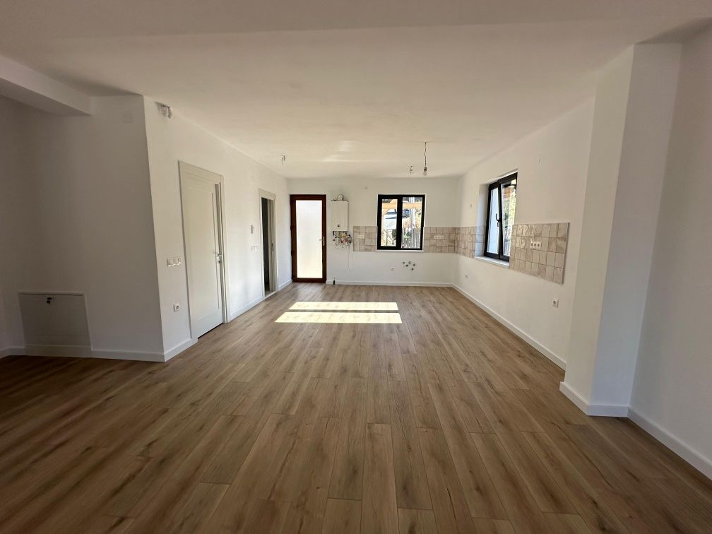 Casa/Apartament la cheie in duplexSânișor Livezeni