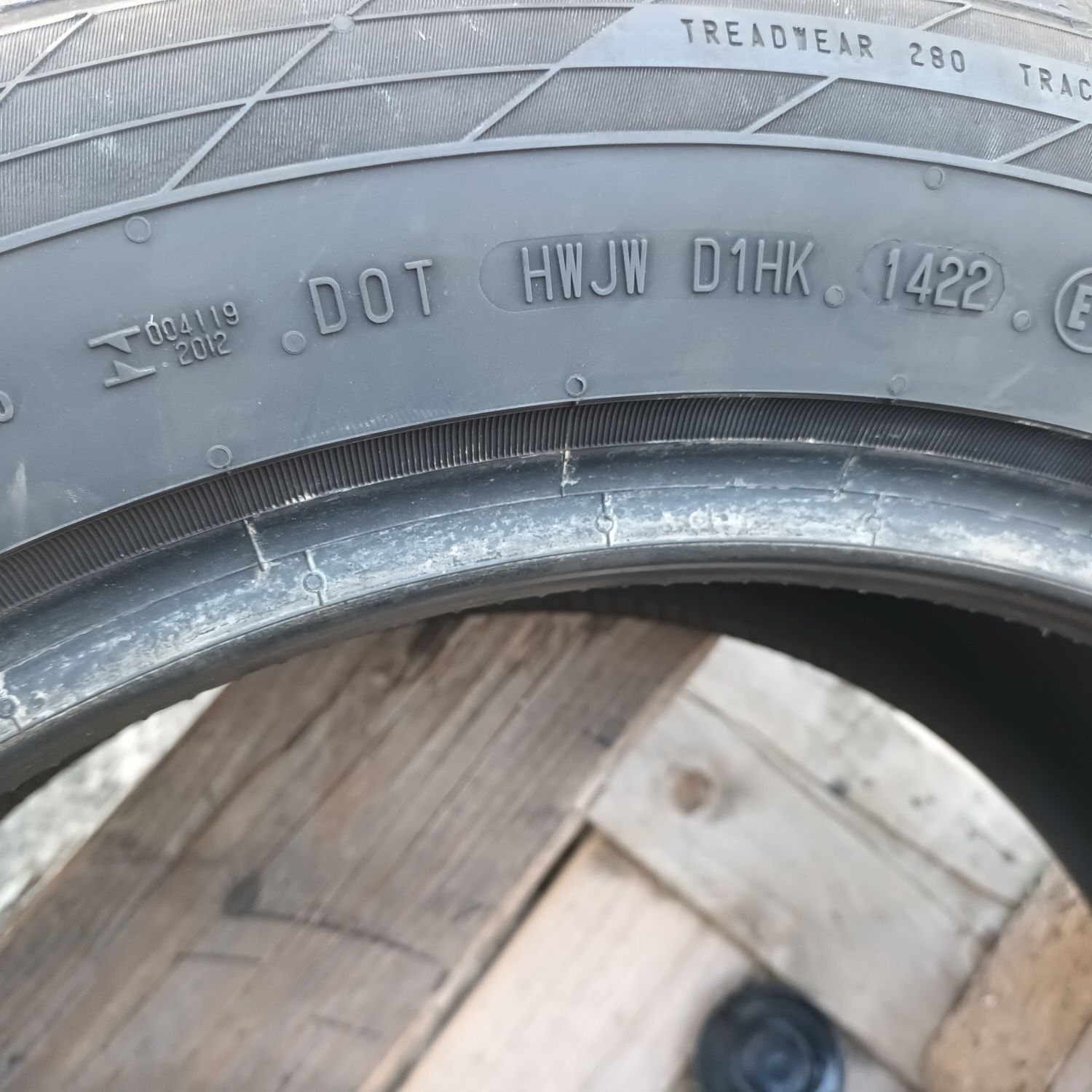 245 50 R 18 Continetal дот 1422