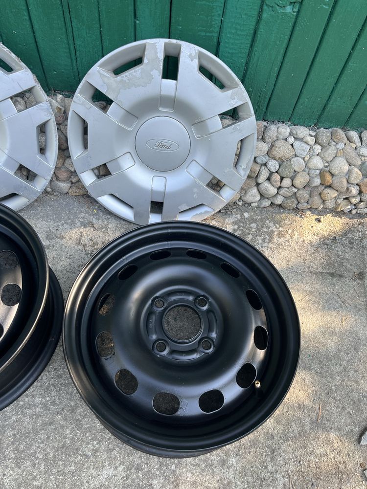 4бр. оригинални джанти с тасове 14" Форд Ford 4x108