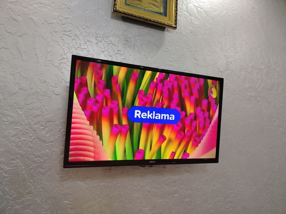 Televizor Mega. 32