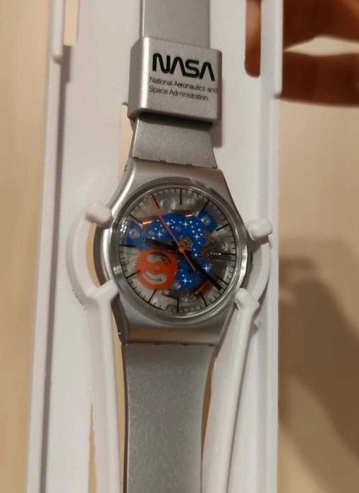 Swatch "Take Me To The Moon" x NASA space collection
