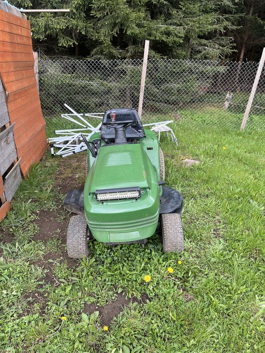 Tractoras tuns gazon Craftsman 17 cp