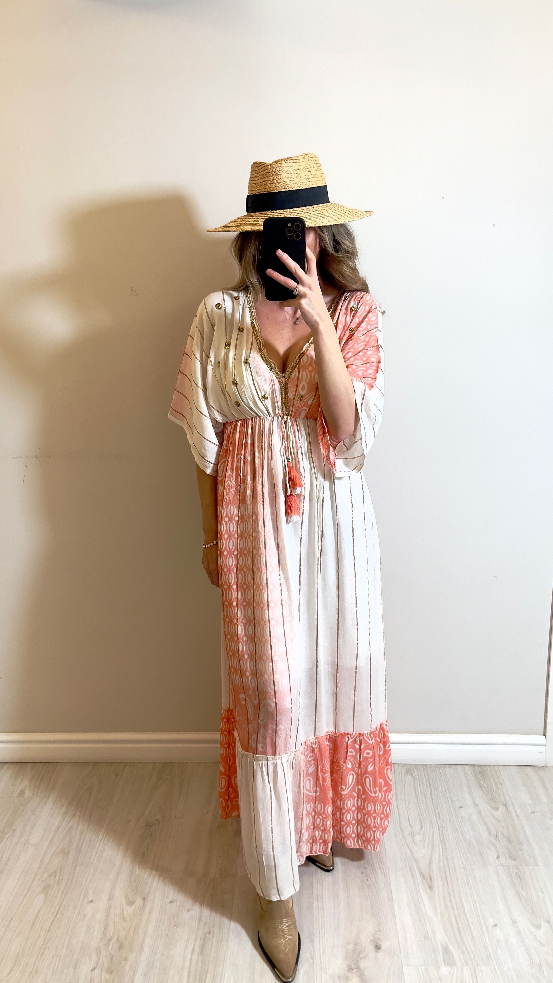 Rochie boho-Se vinde tot stocul de haine – ideal revânzare