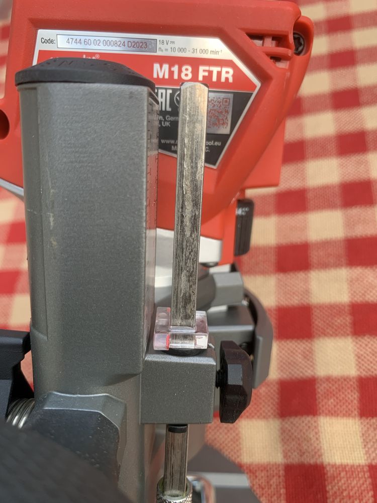 Milwaukee M 18 FTR/ безчеткова акумулаторна оберфреза