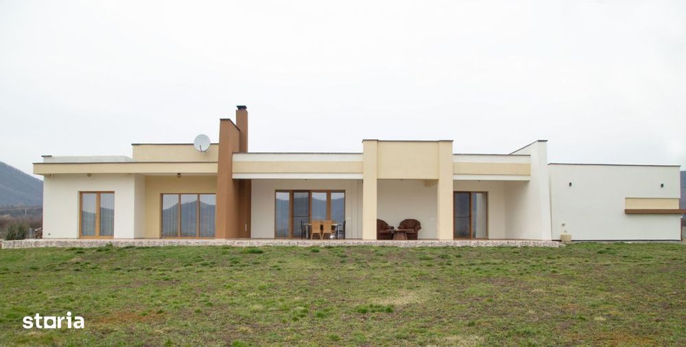 Casa Exclusivistă !!! la cca 10 km de Bistrița