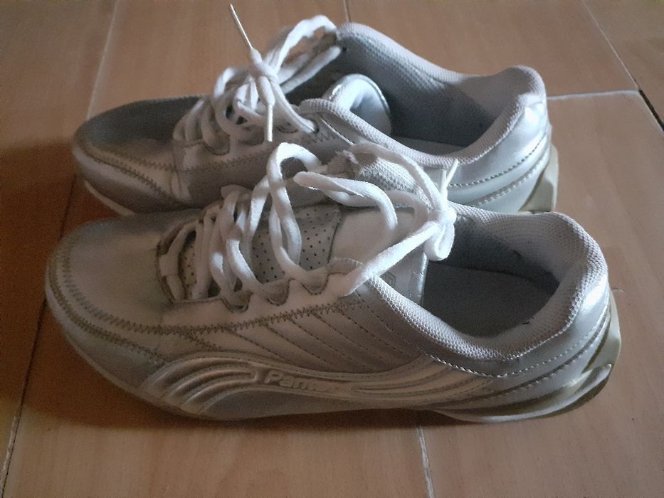 Adidași Gri Folosiți