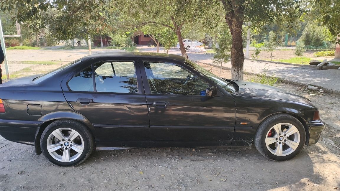 BMW 320i E36 M50B20