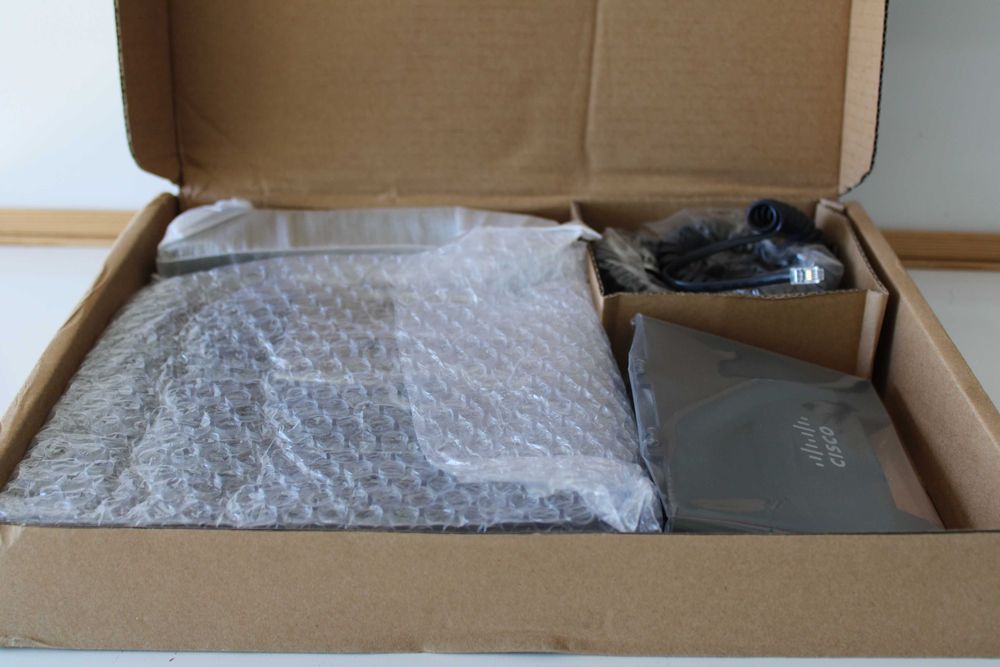 IP Телефон Cisco SPA502G