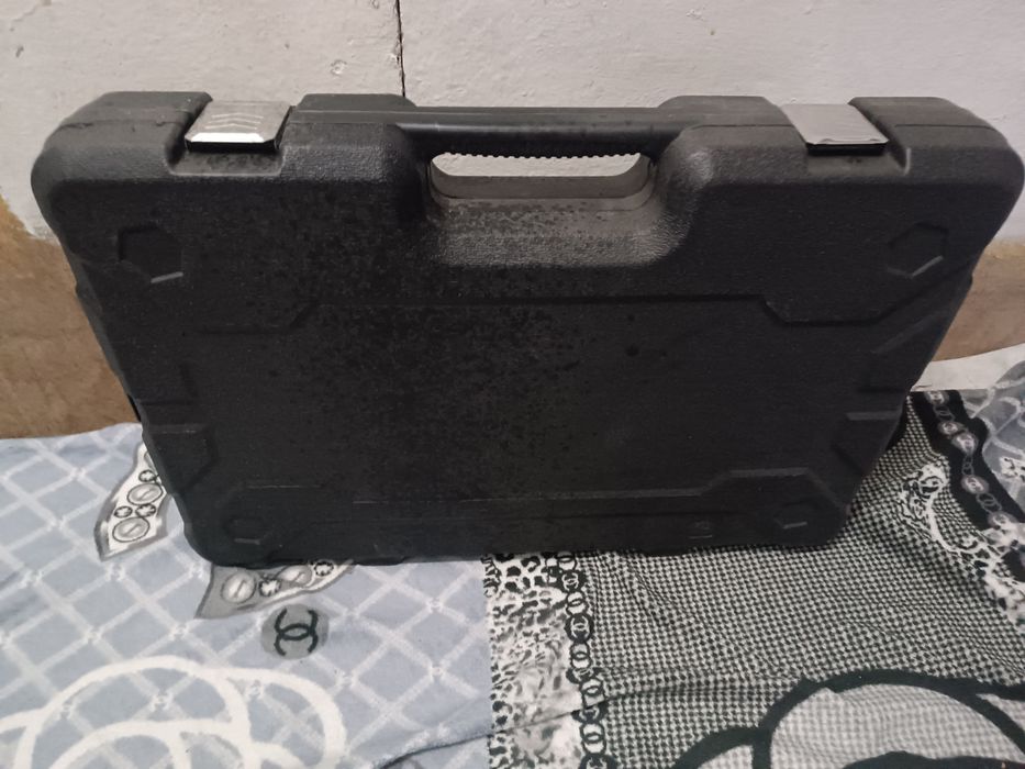 Продам инструменты новые не пользуемся