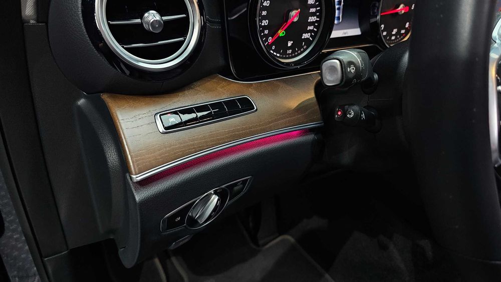 Benz (Mercedes-Benz) E-Class E220d 4MATIC Exclusive   13