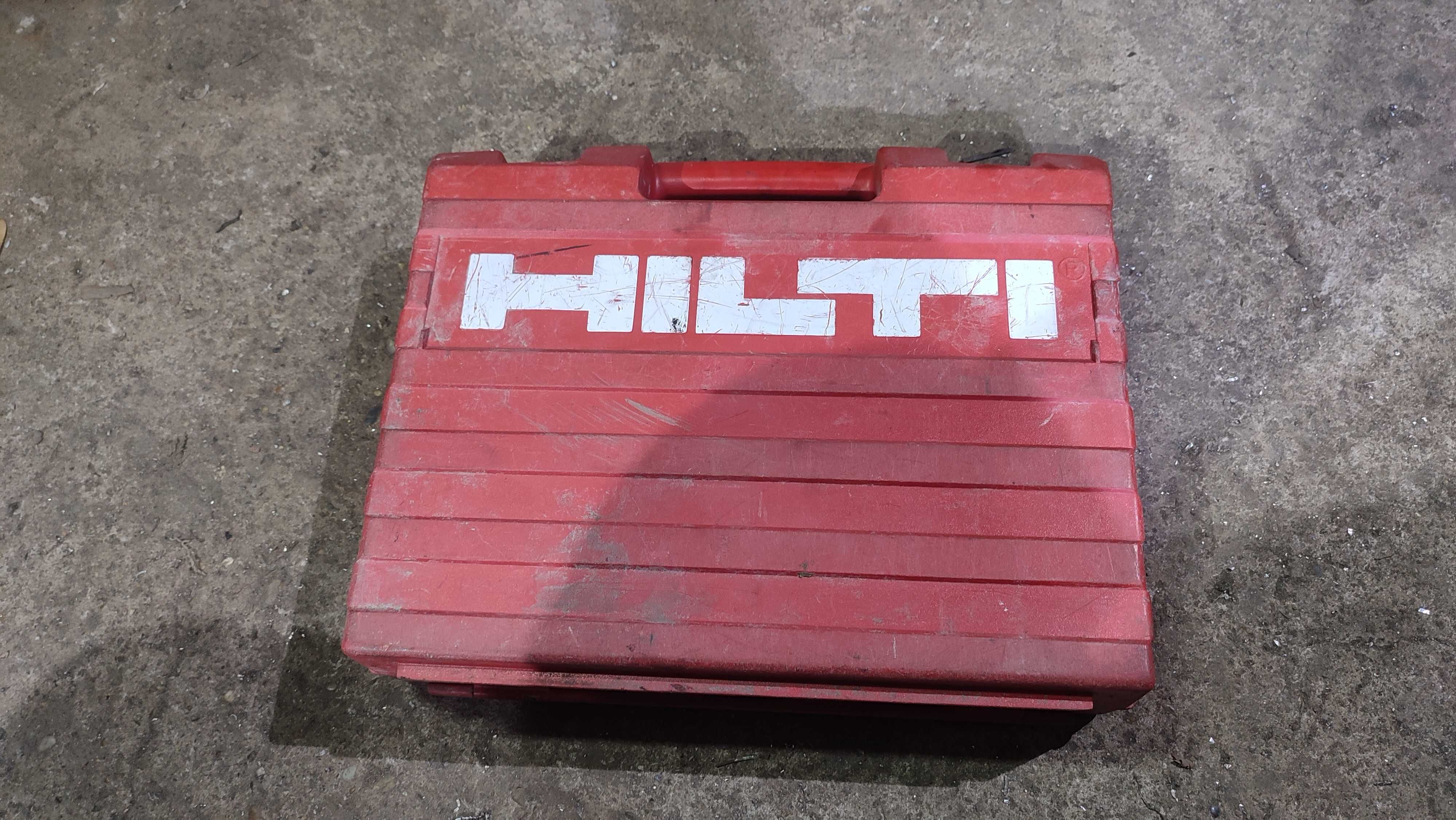 Пистолет за гвоздеи Hilti DX 450