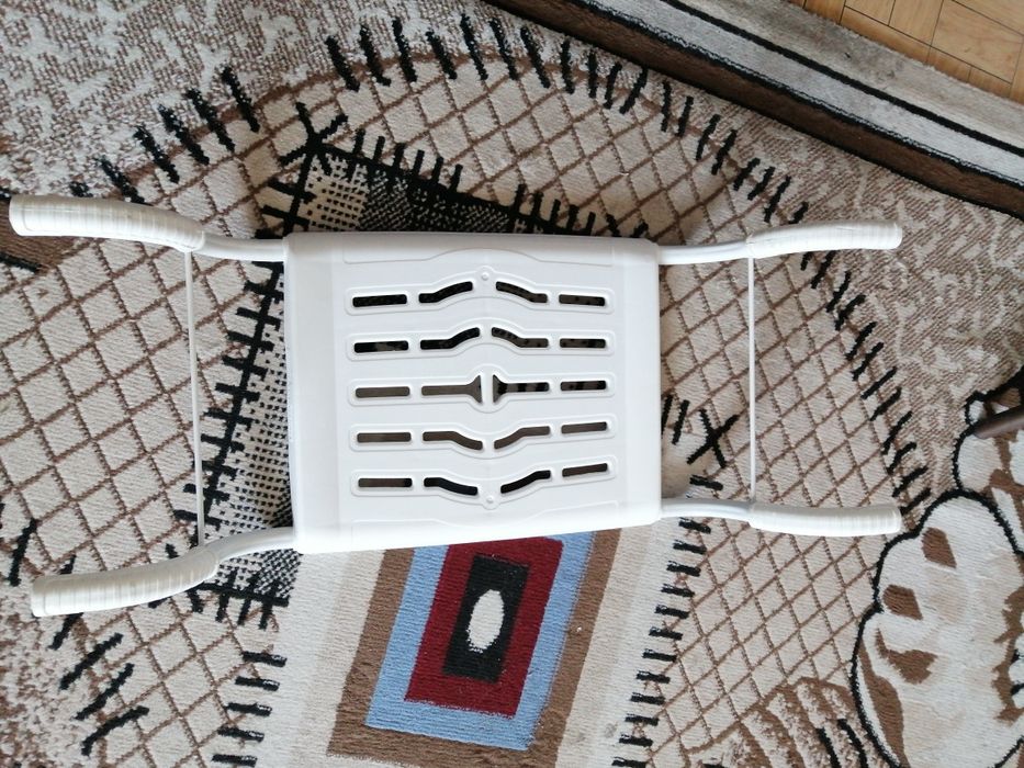 Для ванной сидение