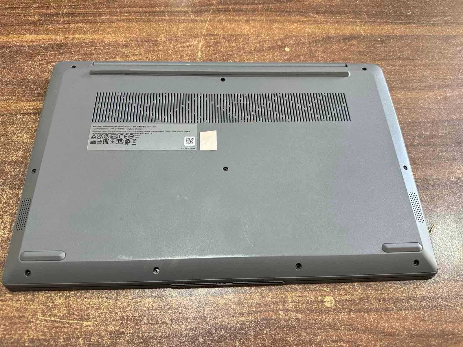 Lenovo IdeaPad 3 15ITL6 с i5-1135G7, 8GB, 512GB NVMe, Iris Xe Graphics