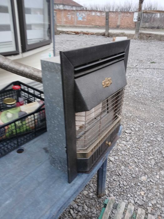 Продавам газова печка